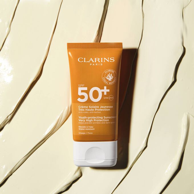 Youth-protecting Sunscreen Very High Protection SPF50 2024